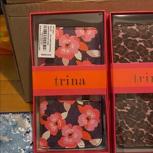 NIB Trina Turk Wallet Narcissus Print